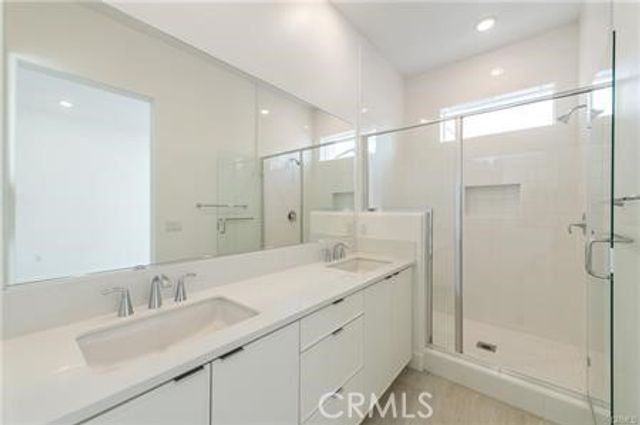 108 Tiffin, Irvine, CA 92618