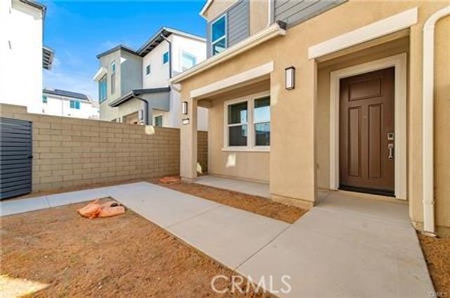 108 Tiffin, Irvine, CA 92618