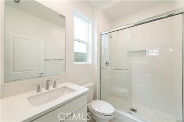 108 Tiffin, Irvine, CA 92618