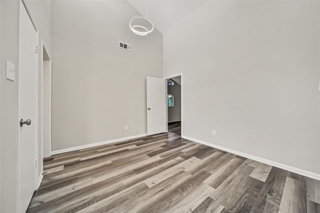 60 April Village, Conroe, TX 77356