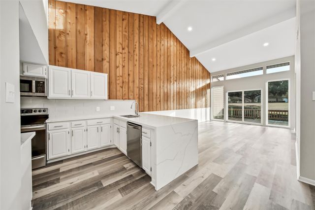 60 April Village, Conroe, TX 77356