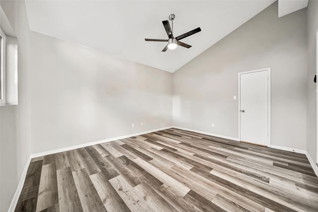 60 April Village, Conroe, TX 77356