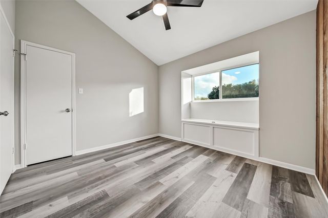 60 April Village, Conroe, TX 77356