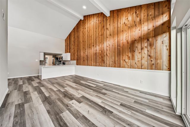 60 April Village, Conroe, TX 77356