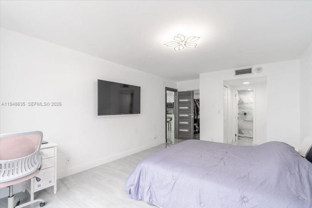 600 Three Islands Blvd 1413, Hallandale Beach, FL 33009