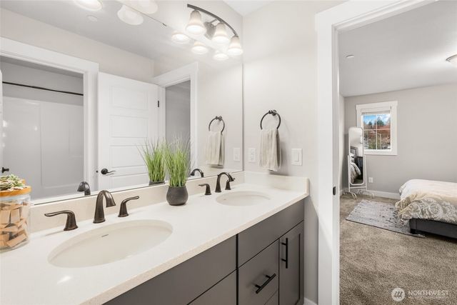 2403 12th Street Pl SW, Puyallup, WA 98373