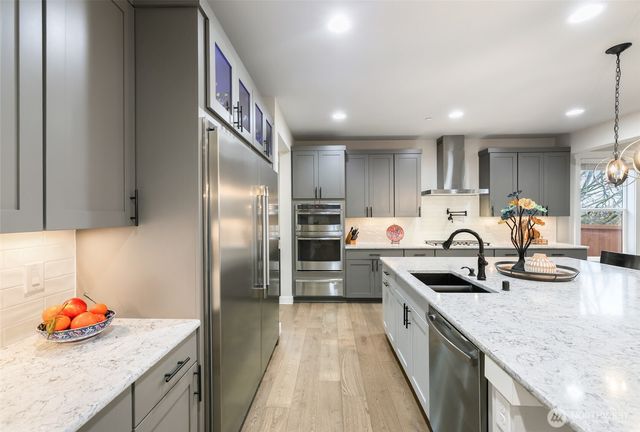 2403 12th Street Pl SW, Puyallup, WA 98373