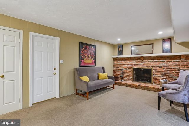 9324 ORCHARD BROOK DR, Potomac, MD 20854