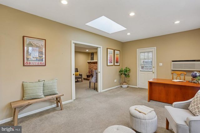 9324 ORCHARD BROOK DR, Potomac, MD 20854