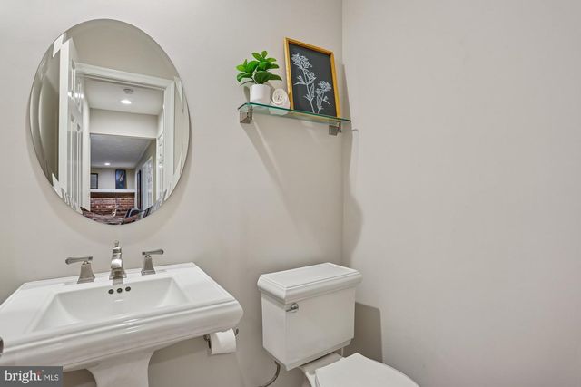 9324 ORCHARD BROOK DR, Potomac, MD 20854