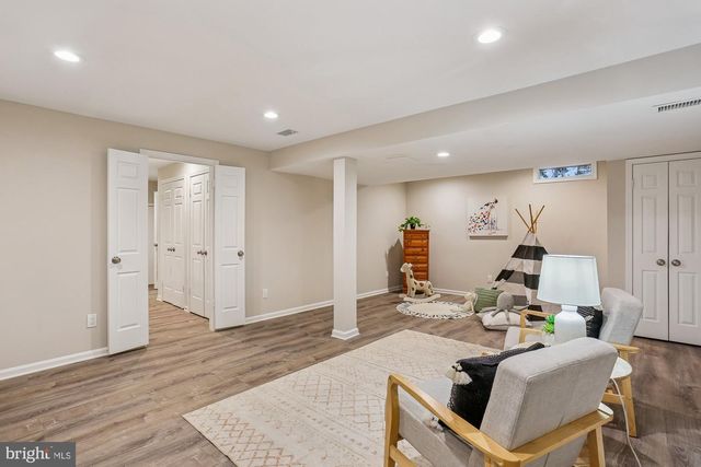 9324 ORCHARD BROOK DR, Potomac, MD 20854