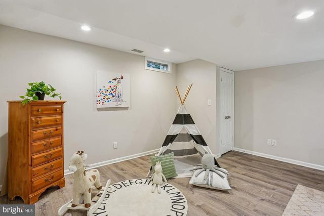 9324 ORCHARD BROOK DR, Potomac, MD 20854