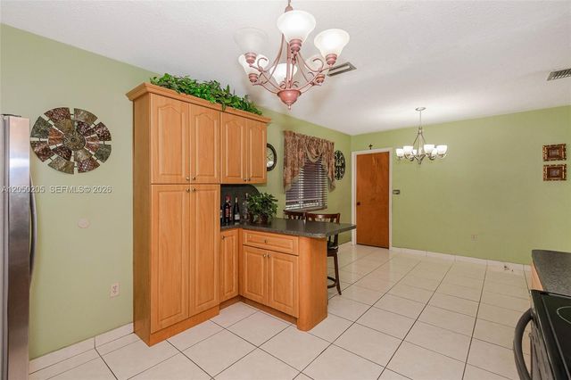 271 E 17th Street, Hialeah, FL 33010