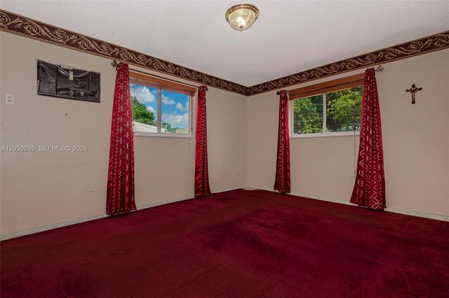 271 E 17th Street, Hialeah, FL 33010