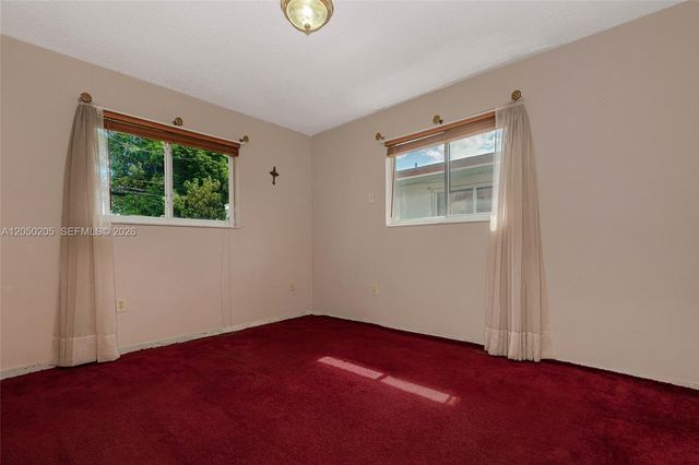 271 E 17th Street, Hialeah, FL 33010