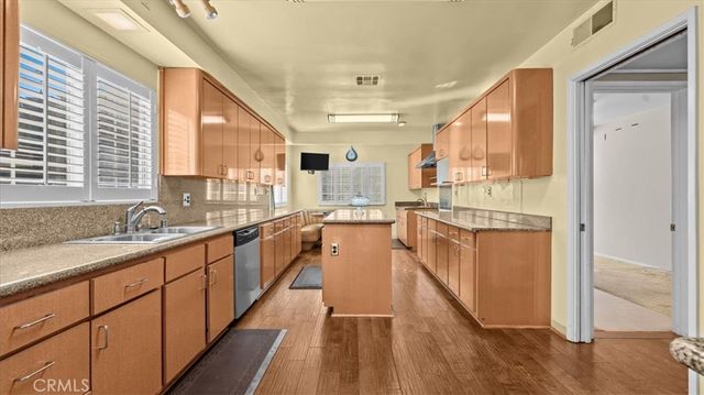 4119 Don Jose Dr, Baldwin Hills, CA 90008