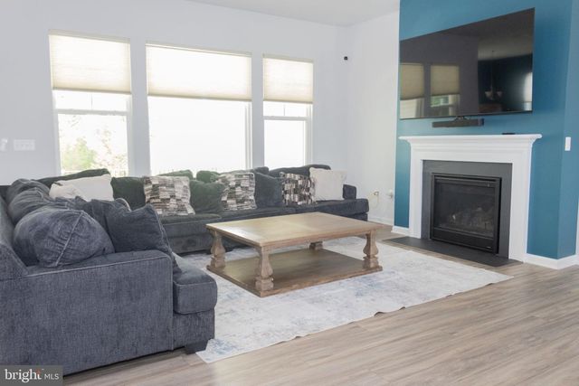 308 LIBERTY HALL DR, Fredericksburg, VA 22406
