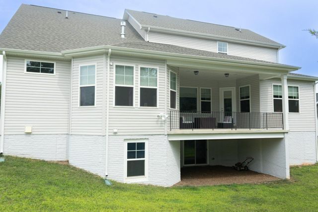308 LIBERTY HALL DR, Fredericksburg, VA 22406