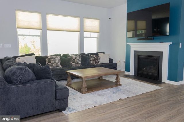 308 LIBERTY HALL DR, Fredericksburg, VA 22406