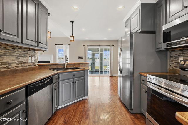 202 Mary Frances Way, Pikeville, NC 27863