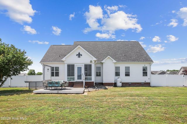 202 Mary Frances Way, Pikeville, NC 27863