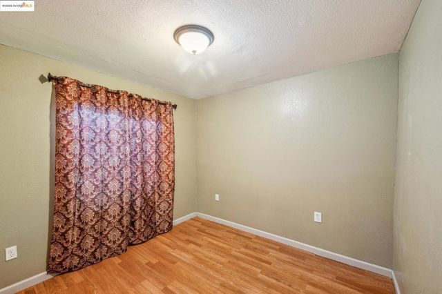 1820 International Blvd, Oakland, CA 94606