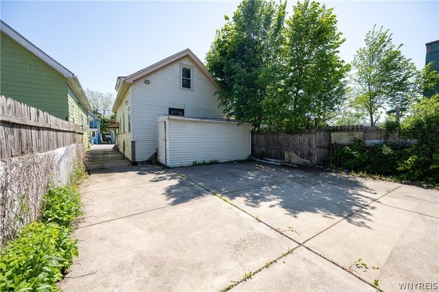 418 Lisbon Avenue, Buffalo, NY 14215