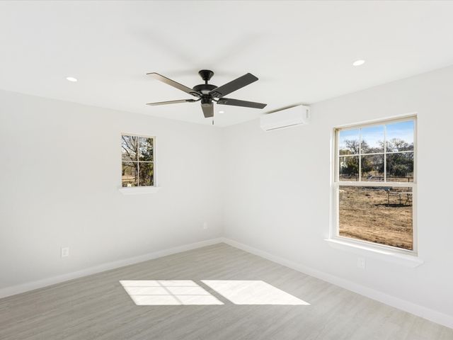 2761 Vz County Road 3417, Wills Point, TX 75169