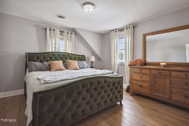 800 Oakdale Road, Kingsport, TN 37664