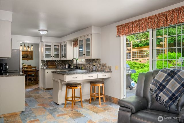 2114 S Cedar Hills Drive, Mount Vernon, WA 98274