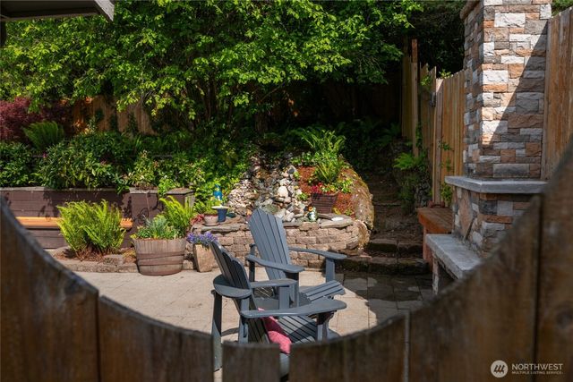 2114 S Cedar Hills Drive, Mount Vernon, WA 98274