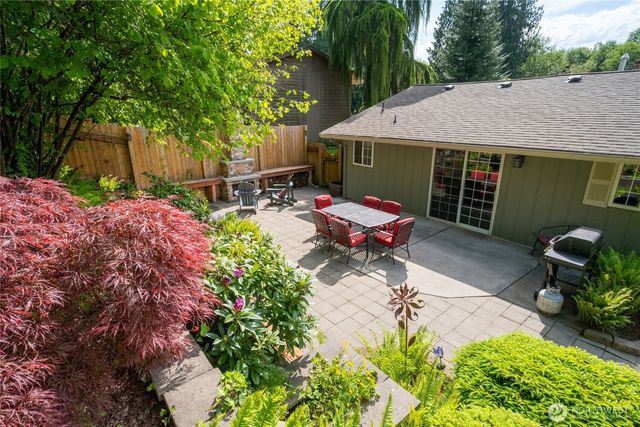 2114 S Cedar Hills Drive, Mount Vernon, WA 98274