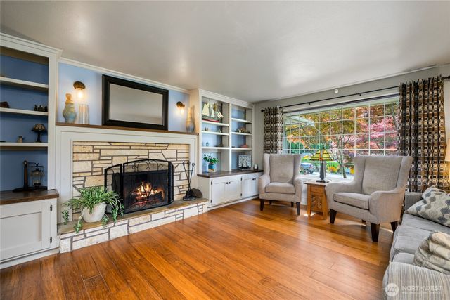 2114 S Cedar Hills Drive, Mount Vernon, WA 98274