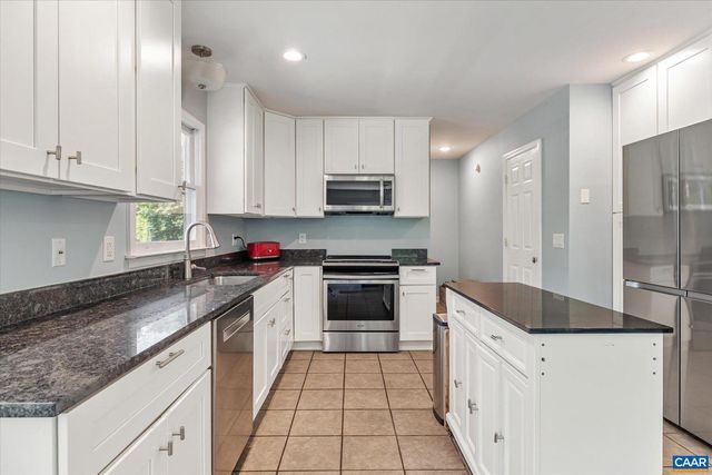 4209 HAWKINS LN, Barboursville, VA 22923
