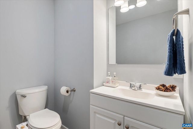 4209 HAWKINS LN, Barboursville, VA 22923