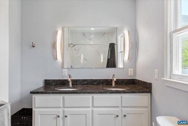4209 HAWKINS LN, Barboursville, VA 22923