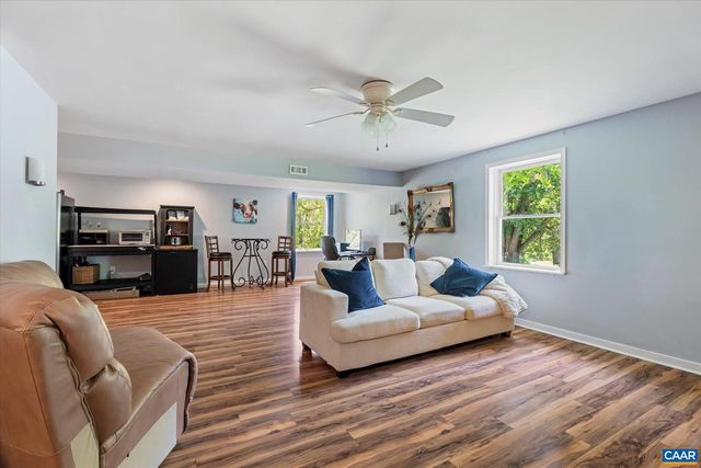 4209 HAWKINS LN, Barboursville, VA 22923