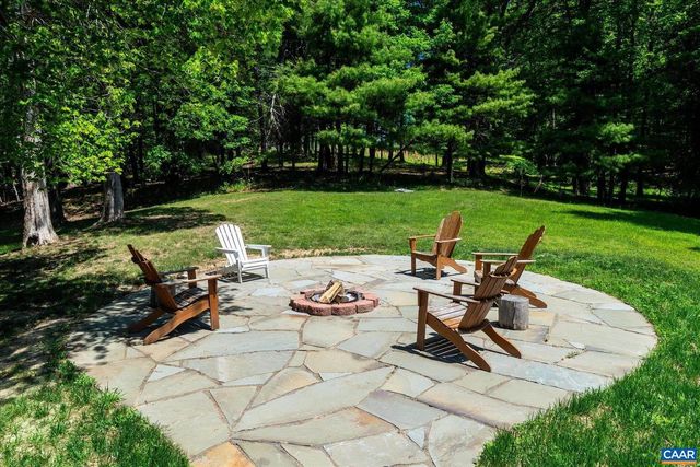 4209 HAWKINS LN, Barboursville, VA 22923