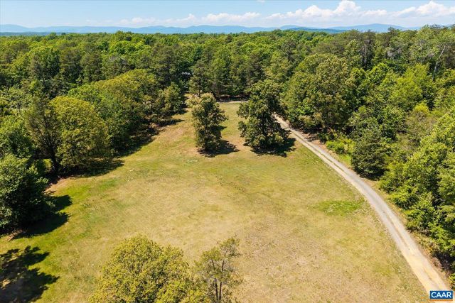 4209 HAWKINS LN, Barboursville, VA 22923