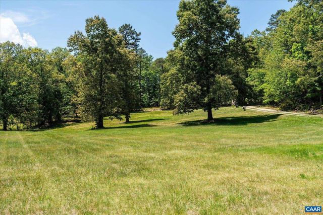 4209 HAWKINS LN, Barboursville, VA 22923
