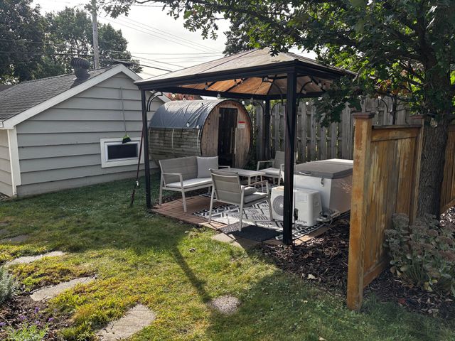 5637 13th Avenue S, Minneapolis, MN 55417