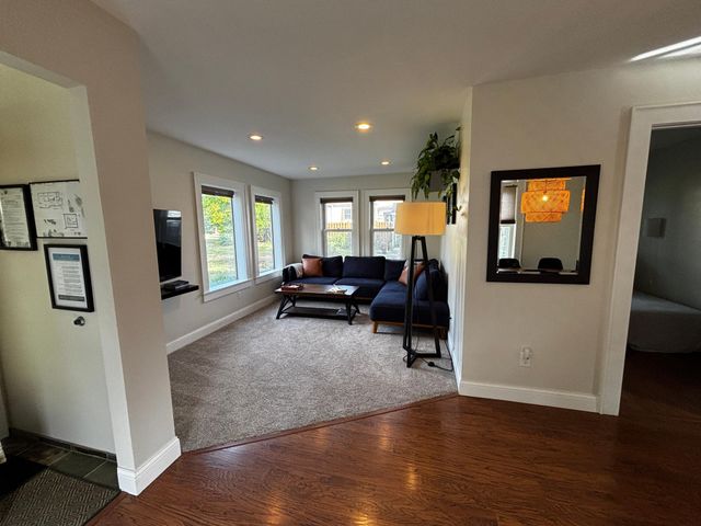 5637 13th Avenue S, Minneapolis, MN 55417