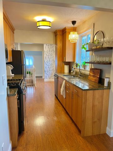 5637 13th Avenue S, Minneapolis, MN 55417
