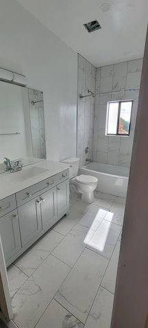 3721 SW 12th Place 3, Fort Lauderdale, FL 33312