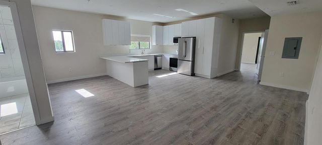 3721 SW 12th Place 3, Fort Lauderdale, FL 33312