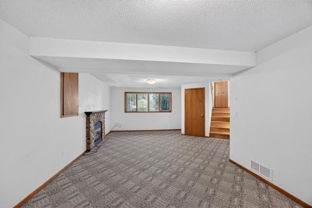 316 11th Street NW, Byron, MN 55920