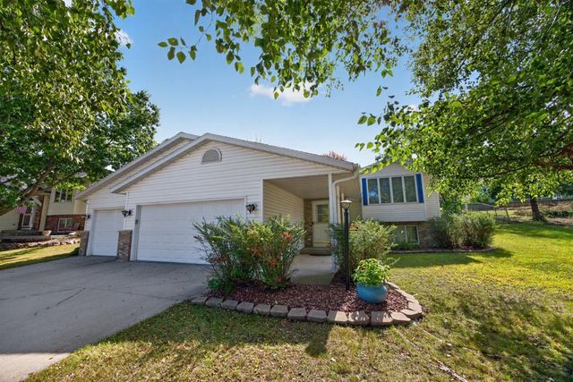 316 11th Street NW, Byron, MN 55920