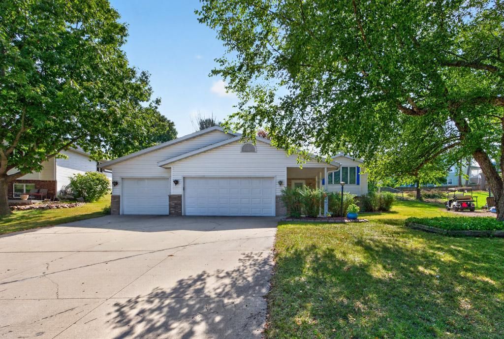 316 11th Street NW, Byron, MN 55920