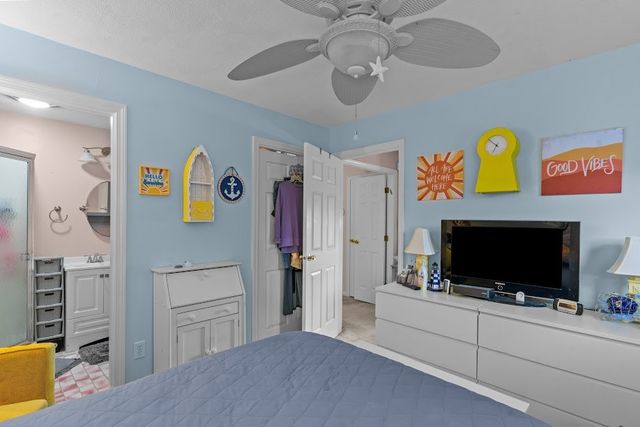 72 Hilltop Drive F, North Providence, RI 02904