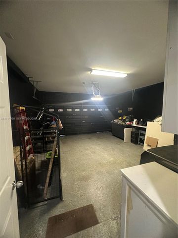 5402 Pointe Villa Dr B, Lighthouse Point, FL 33064